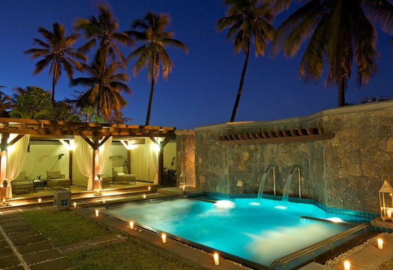 spa-pool-luxury-wellness-experience-telfair_0