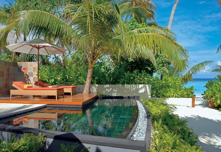 halaveli-maldives-beach-villa-2