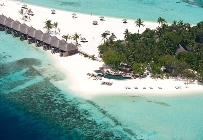 moofushi-maldives-aerial-view-9