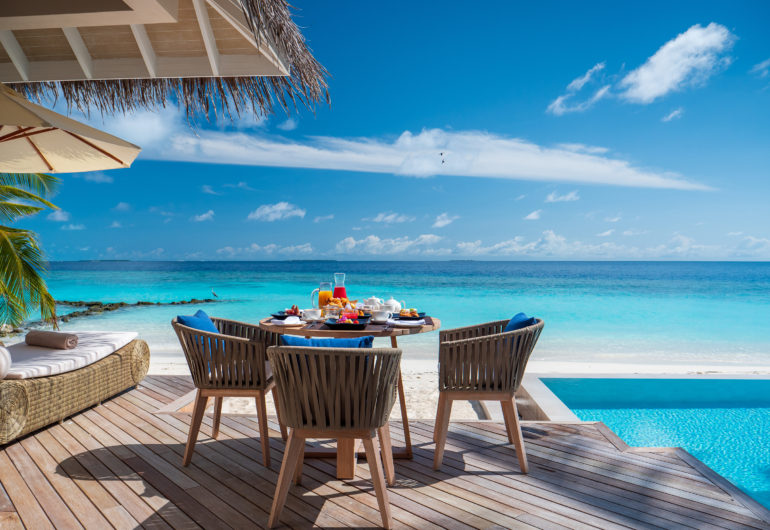 Baglioni_Resort_Maldives_Breakfast_beach_Villa126_ (3)